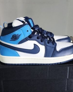 Basket montante jordan bleu